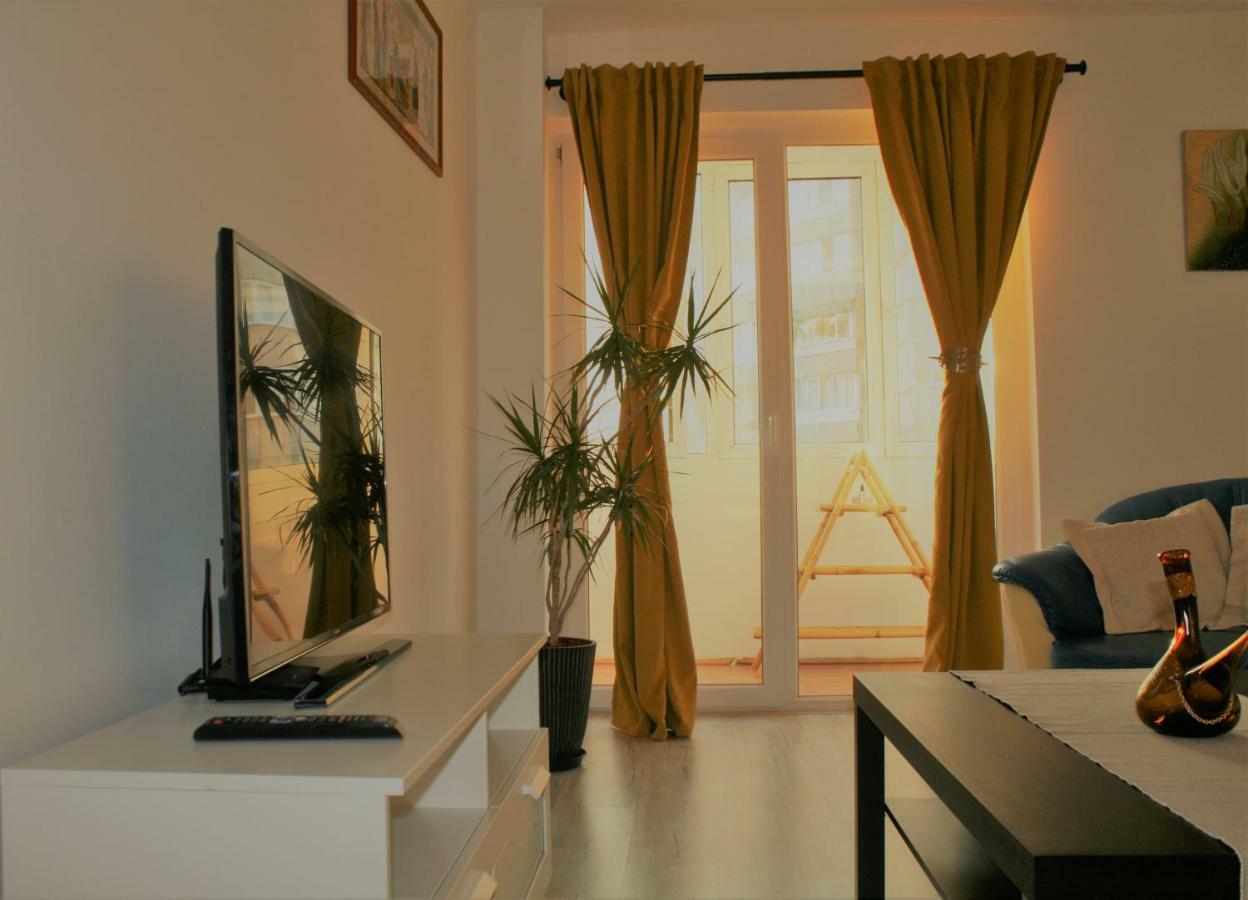 Casa Peterfi - Apartment With 3 Bedrooms And Spacious Living Room Targu Mures Exterior foto