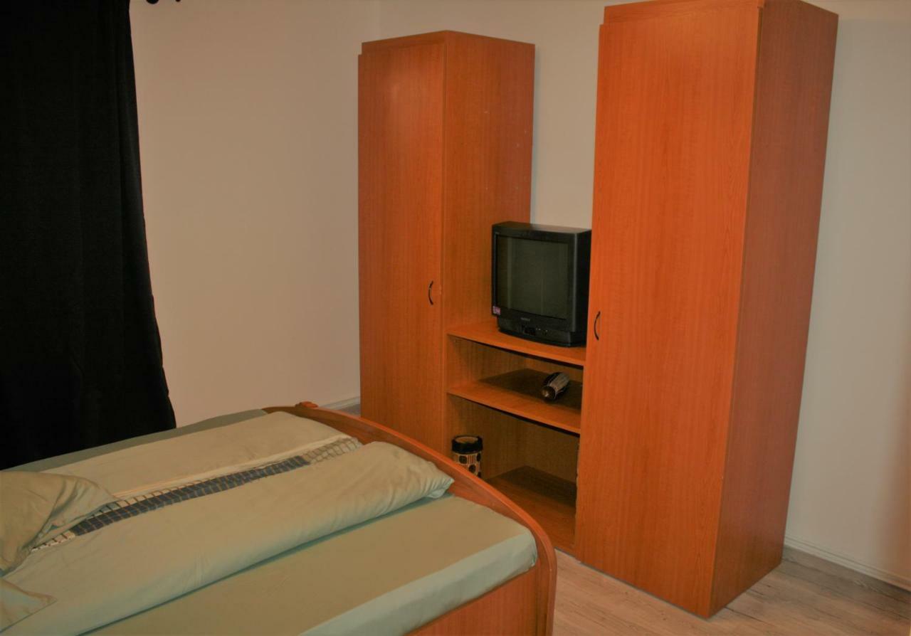 Casa Peterfi - Apartment With 3 Bedrooms And Spacious Living Room Targu Mures Exterior foto