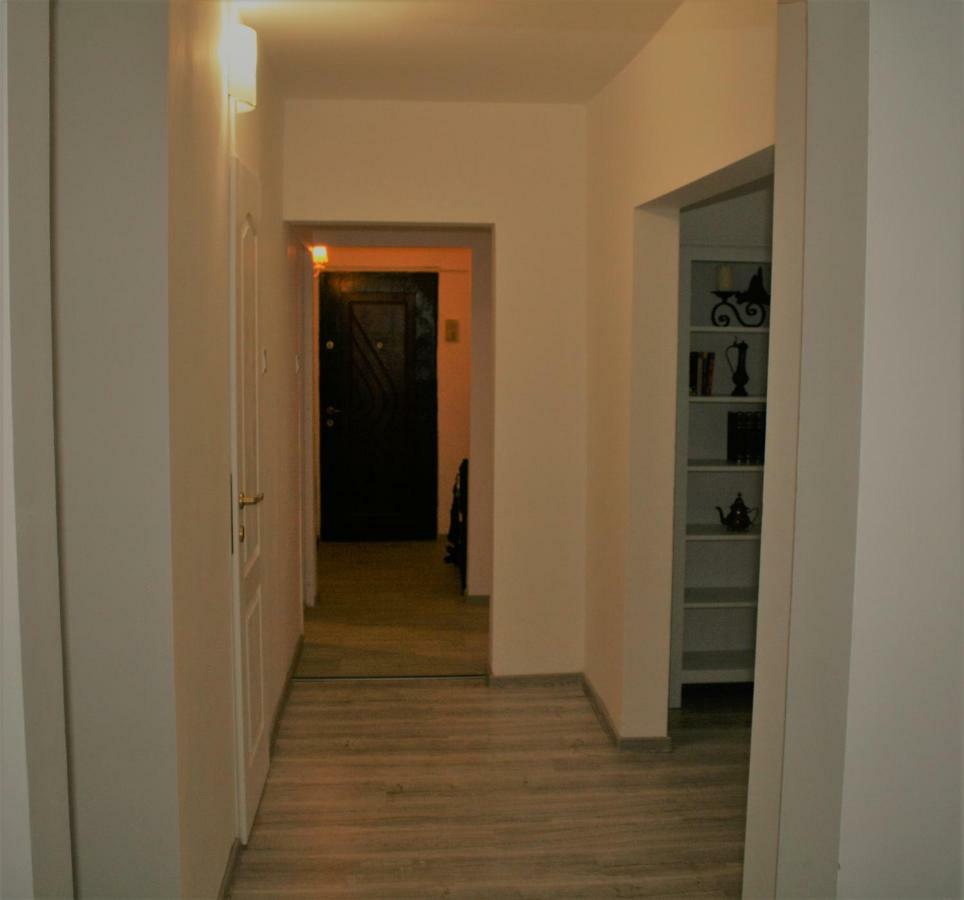 Casa Peterfi - Apartment With 3 Bedrooms And Spacious Living Room Targu Mures Exterior foto