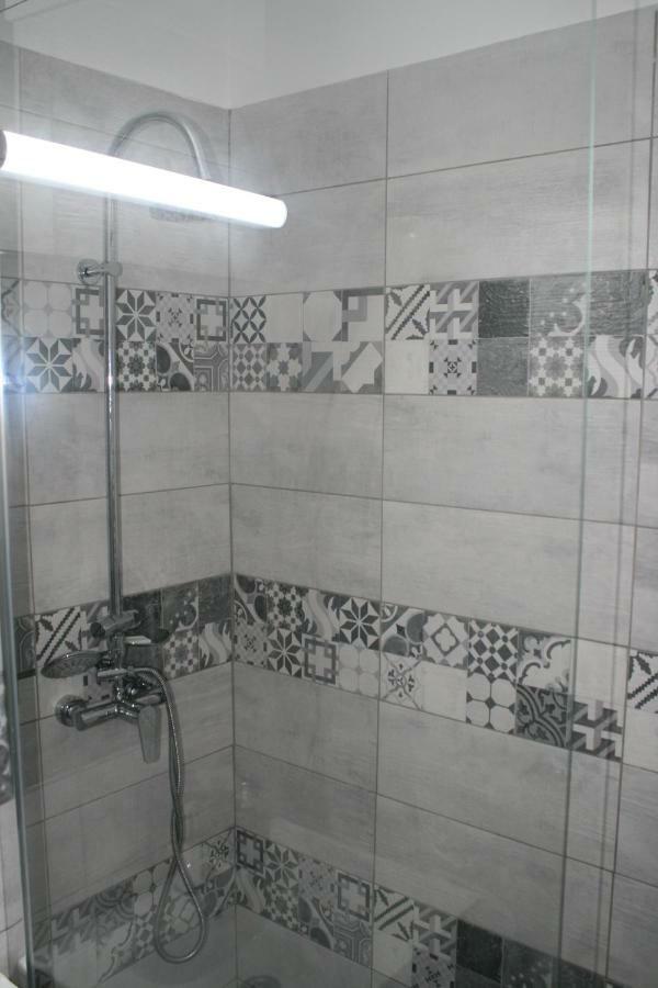 Casa Peterfi - Apartment With 3 Bedrooms And Spacious Living Room Targu Mures Exterior foto