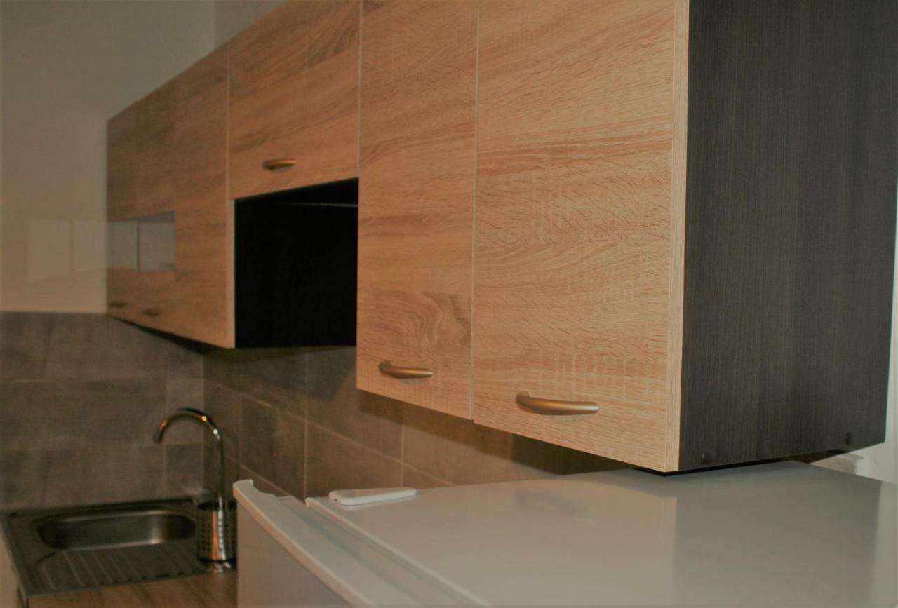 Casa Peterfi - Apartment With 3 Bedrooms And Spacious Living Room Targu Mures Exterior foto